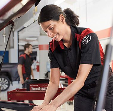 Service Center | Pauly Toyota in Crystal Lake IL