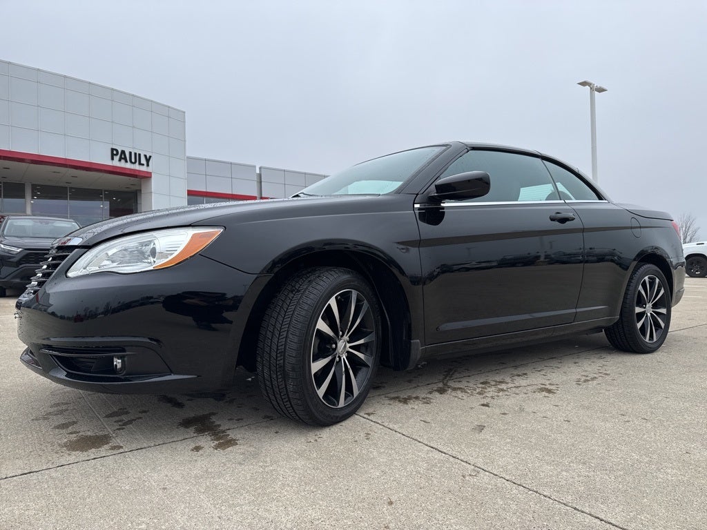 2011 Chrysler 200 S