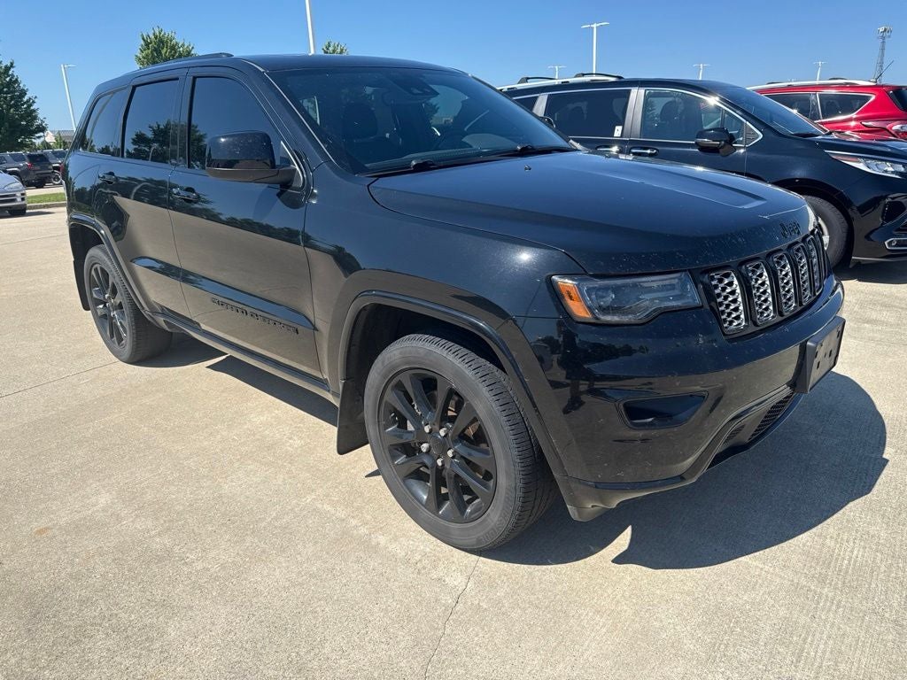 2022 Jeep Grand Cherokee Laredo X