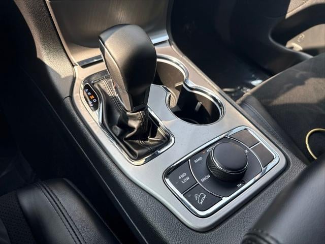 2022 Jeep Grand Cherokee Laredo X