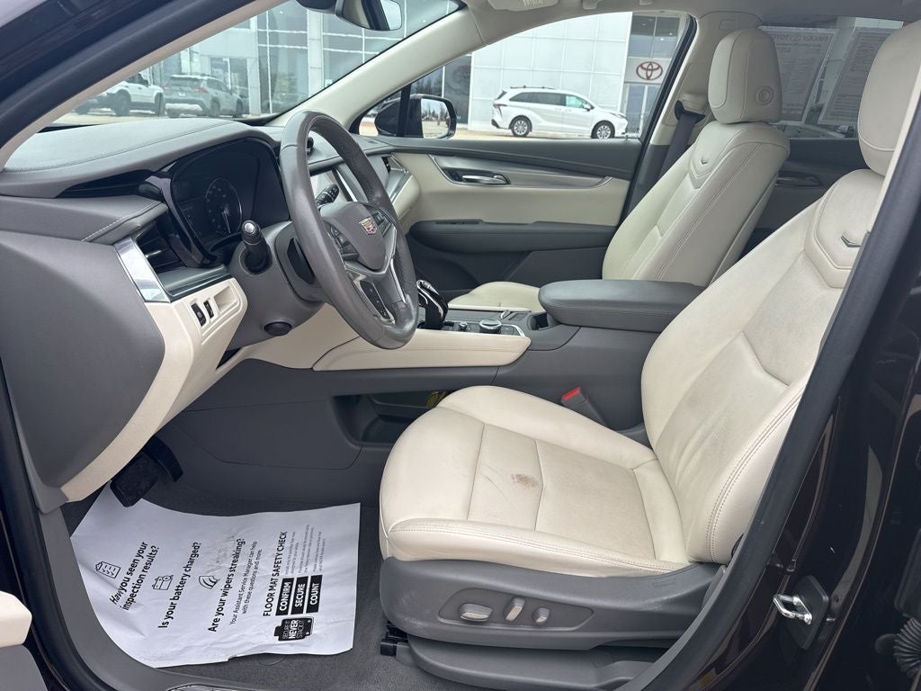 2020 Cadillac XT5 Premium Luxury