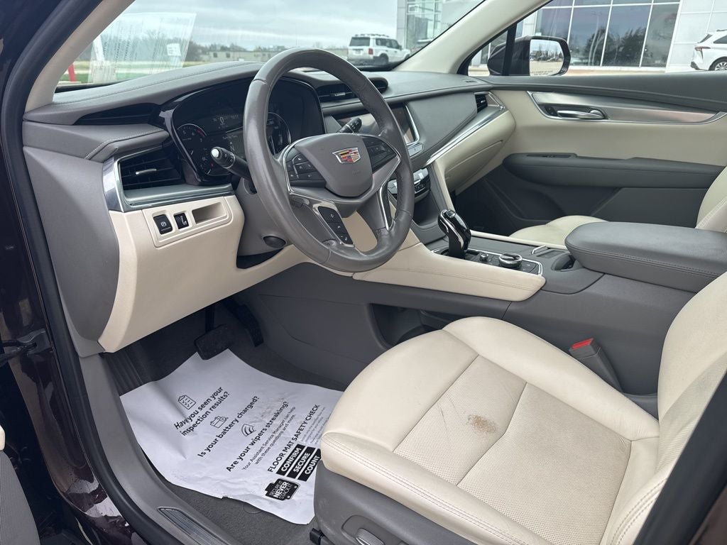 2020 Cadillac XT5 Premium Luxury