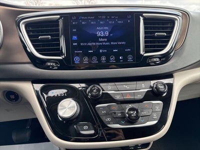 2017 Chrysler Pacifica Touring L