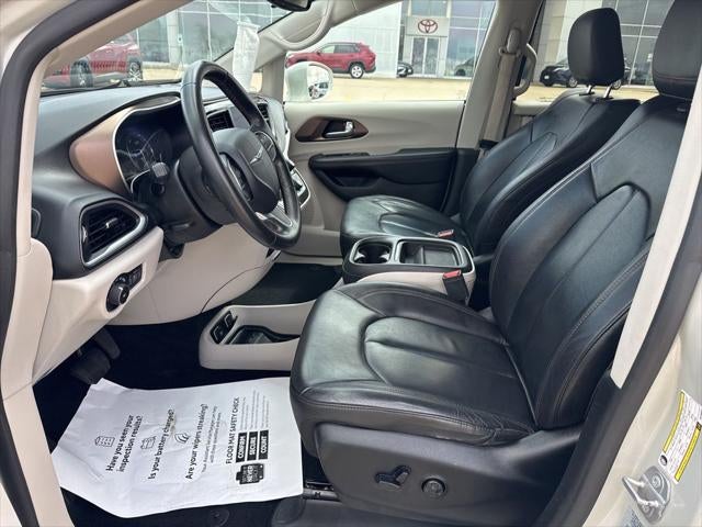 2017 Chrysler Pacifica Touring L