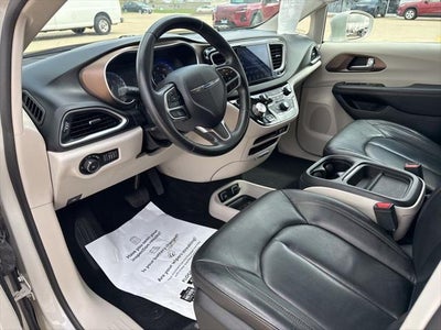 2017 Chrysler Pacifica Touring L