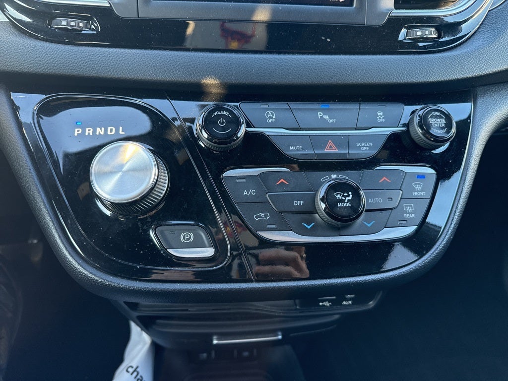 2020 Chrysler Pacifica Touring