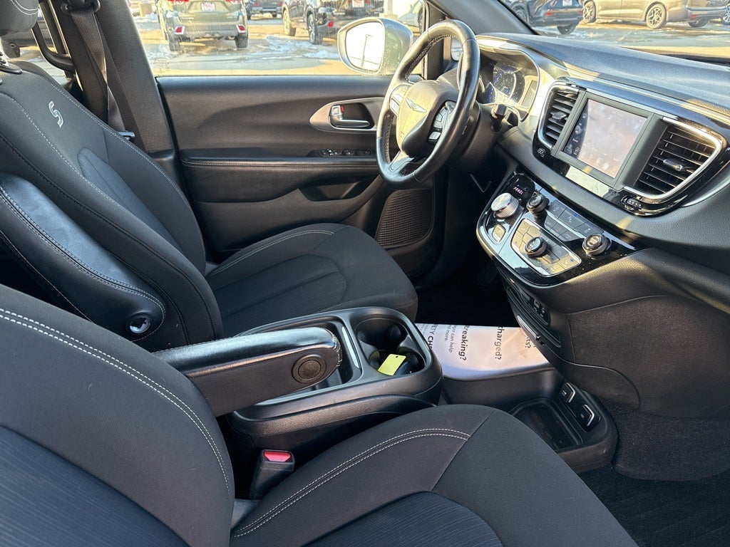 2020 Chrysler Pacifica Touring