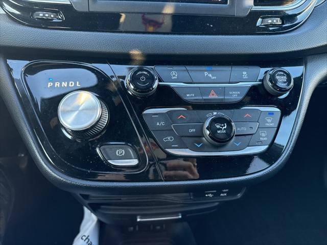 2020 Chrysler Pacifica Touring