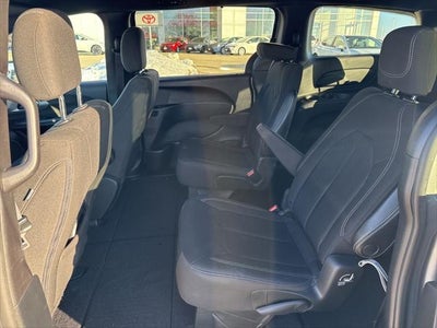 2020 Chrysler Pacifica Touring