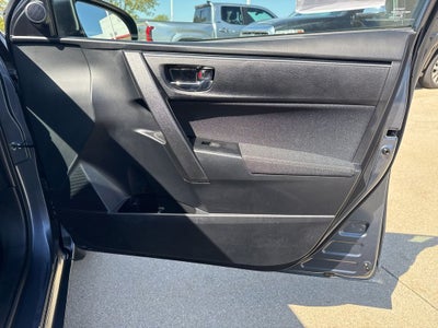 2017 Toyota COROLLA LE