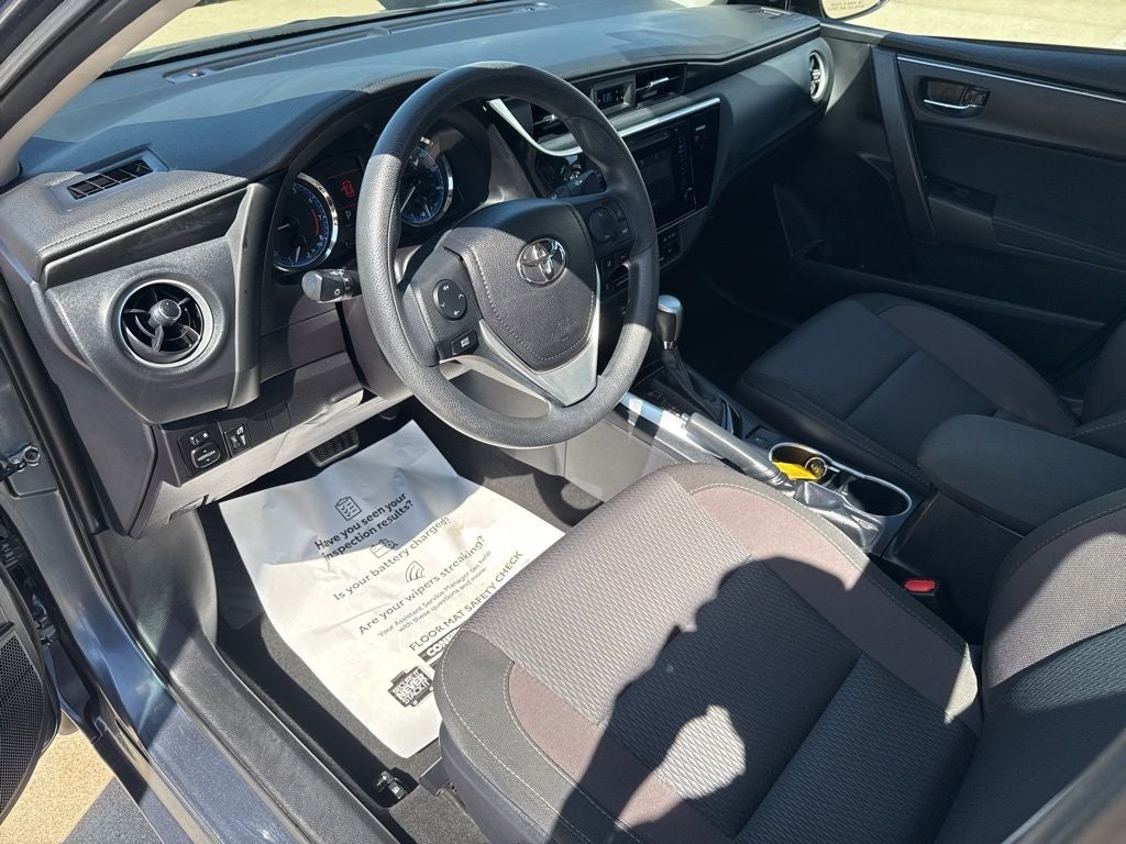 2017 Toyota COROLLA LE