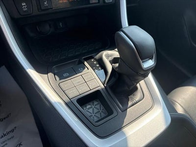 2022 Toyota RAV4 XLE Premium TOYOTA GOLD CERTIFIED