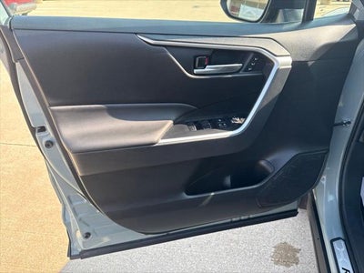2022 Toyota RAV4 XLE Premium TOYOTA GOLD CERTIFIED
