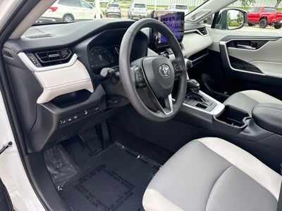 2025 Toyota RAV4 XLE Premium GOLD CERTIFIED