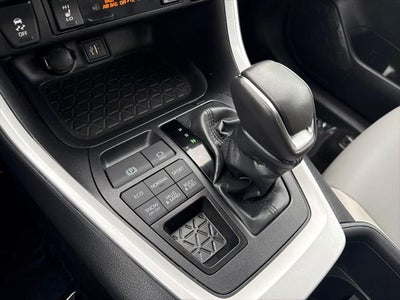 2025 Toyota RAV4 XLE Premium GOLD CERTIFIED