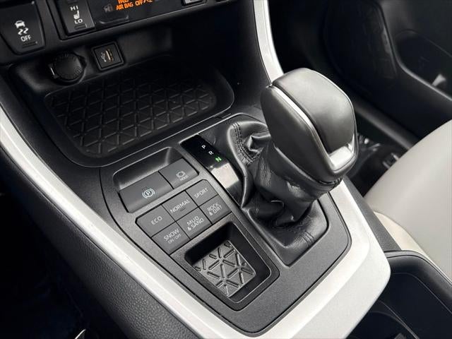 2025 Toyota RAV4 XLE Premium GOLD CERTIFIED