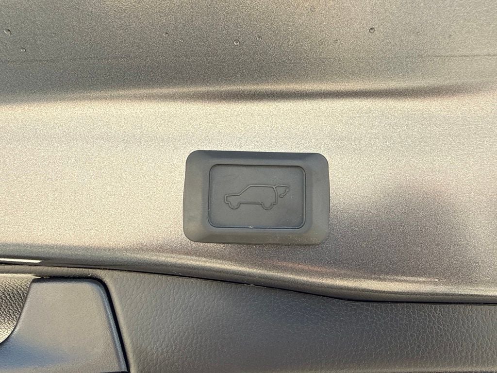 2025 Toyota RAV4 XLE Premium TOYOTA GOLD CERTIFIED