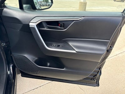 2022 Toyota RAV4 LE TOYOTA GOLD CERTIFIED