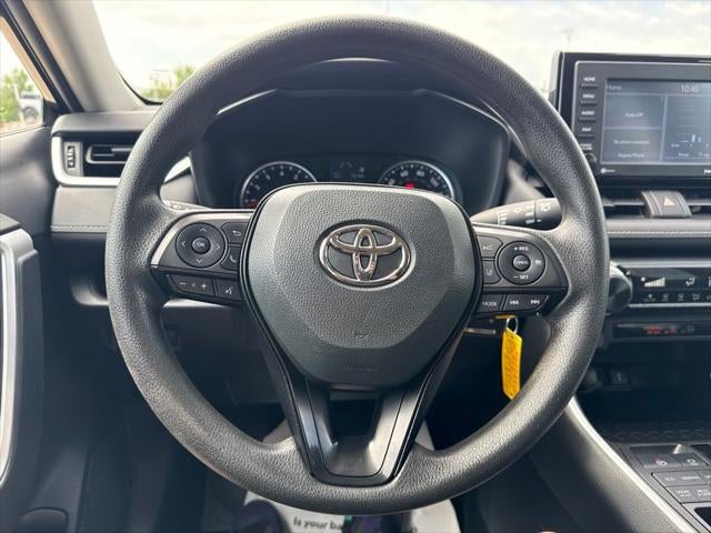 2022 Toyota RAV4 LE TOYOTA GOLD CERTIFIED