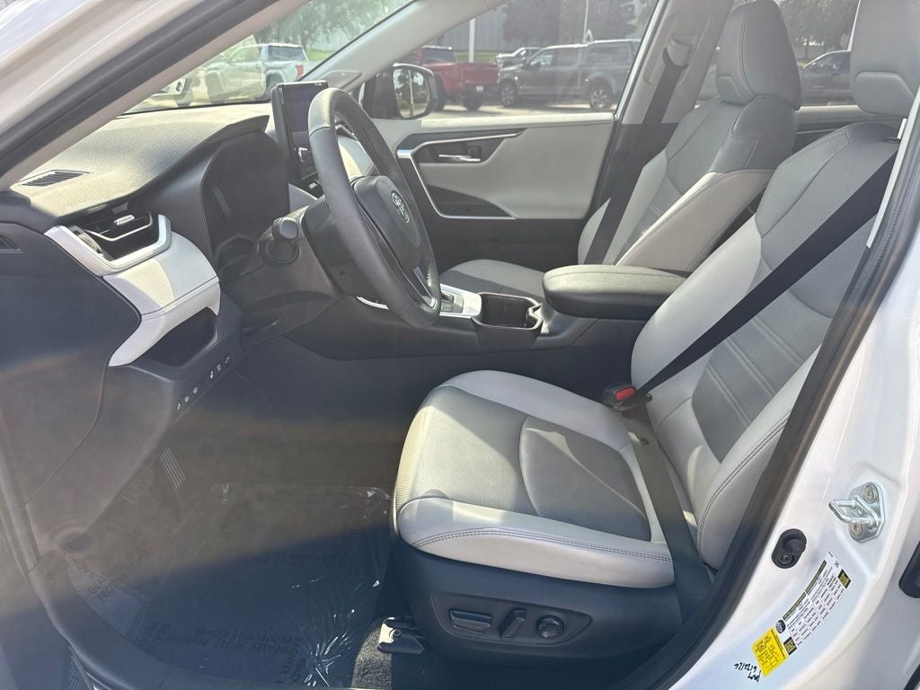 2024 Toyota RAV4 Limited TOYOTA GOLD CERTIFIED
