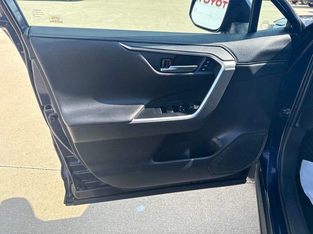 2019 Toyota RAV4 Limited TOYOTA SILVER CERTIFIED