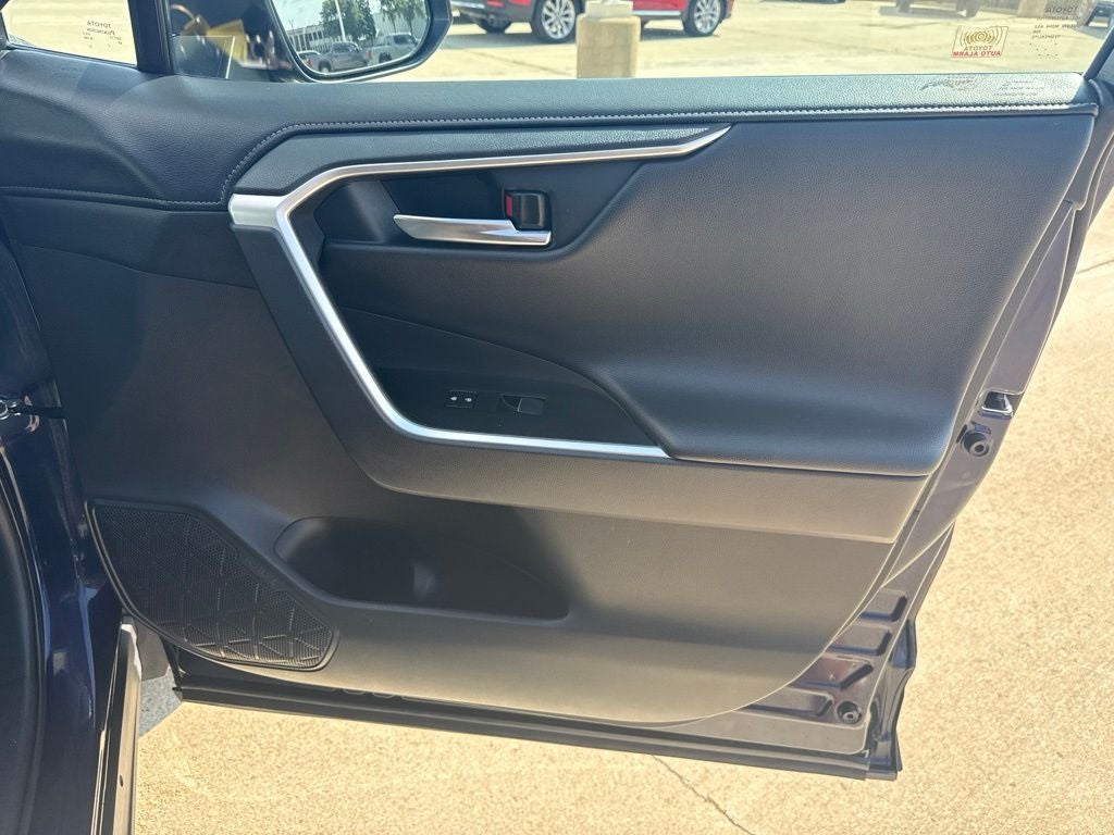 2019 Toyota RAV4 Limited TOYOTA SILVER CERTIFIED