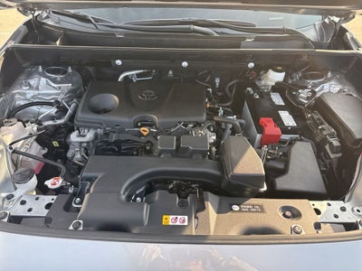 2024 Toyota RAV4 XLE TOYOTA GOLD CERTIFIED
