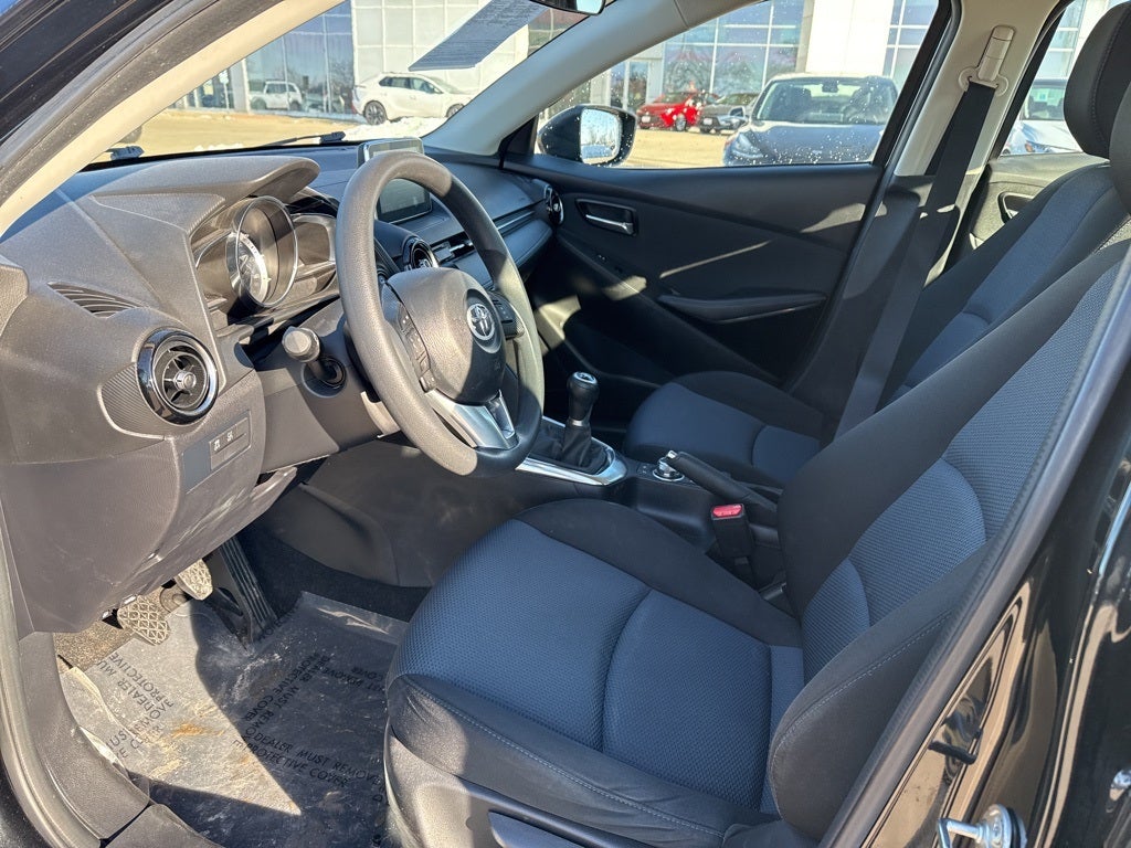 2017 Toyota YARIS iA Base