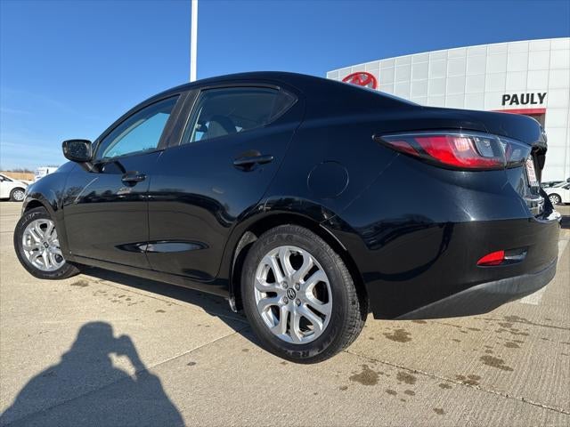 2017 Toyota YARIS iA Base