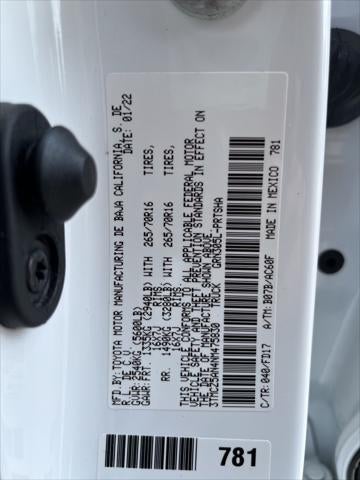 2022 Toyota TACOMA TRD OFFRD TRD Off-Road V6 TOYOTA SILVER CERTIFIED