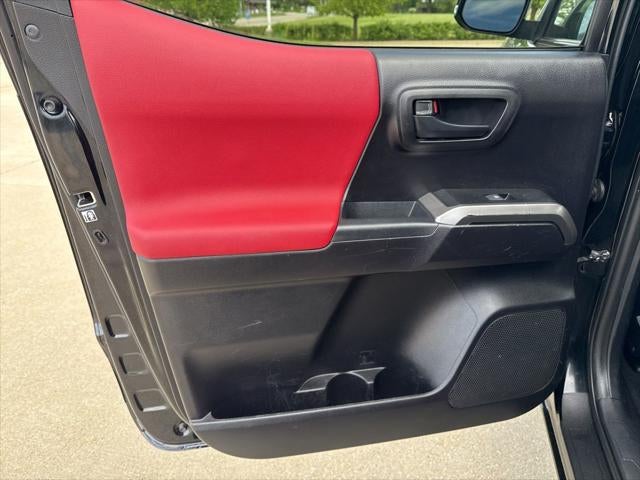 2020 Toyota TACOMA SR5 SR5 V6