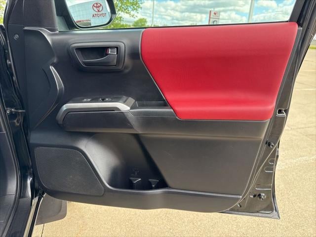 2020 Toyota TACOMA SR5 SR5 V6