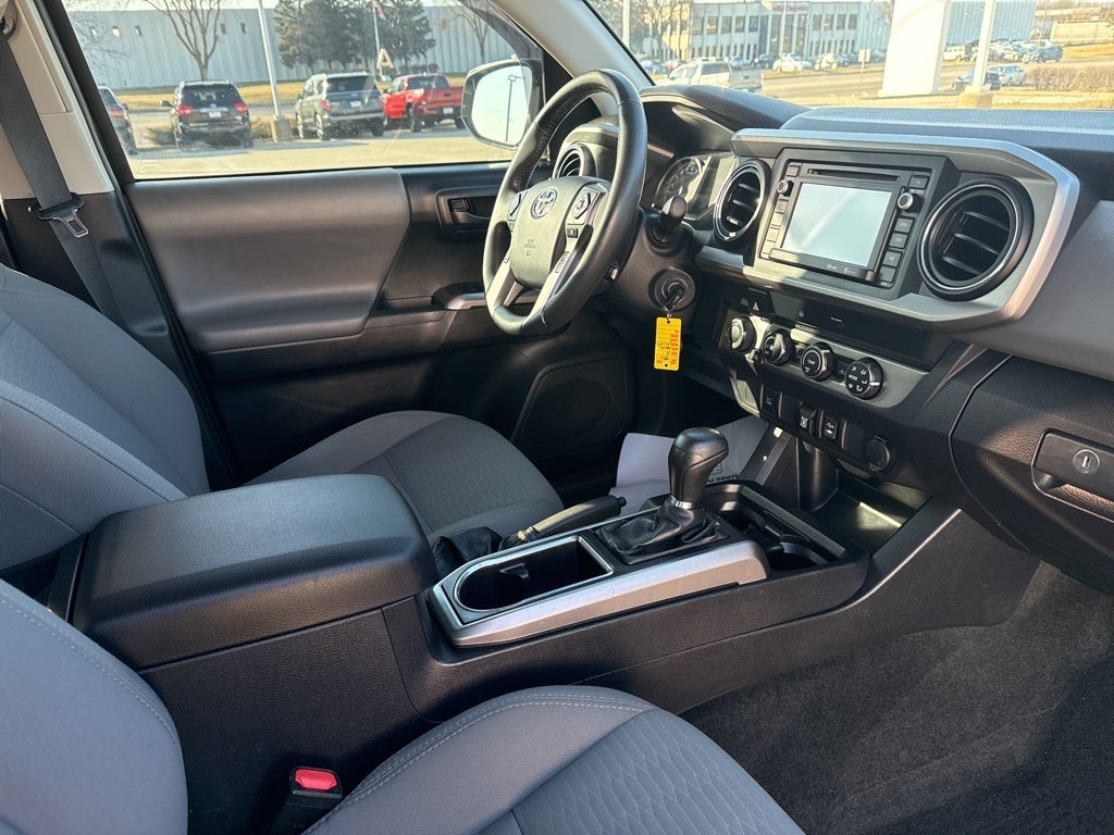 2019 Toyota TACOMA SR5 SR5 V6