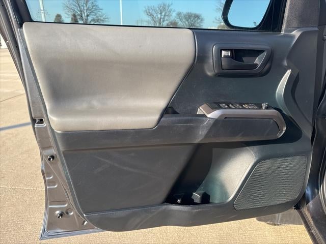 2019 Toyota TACOMA SR5 SR5 V6