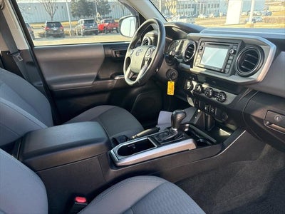 2019 Toyota TACOMA SR5 SR5 V6