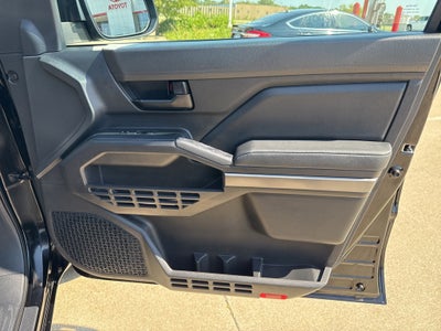 2024 Toyota TACOMA SR5 SR5 TOYOTA GOLD CERTIFIED