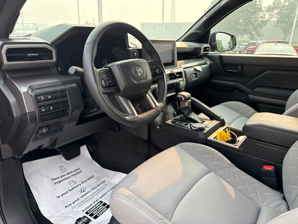 2025 Toyota Tacoma SR5 TOYOTA GOLD CERTIFIED