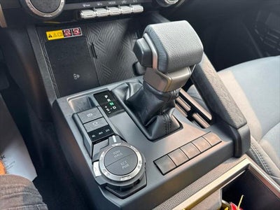 2025 Toyota Tacoma SR5 TOYOTA GOLD CERTIFIED
