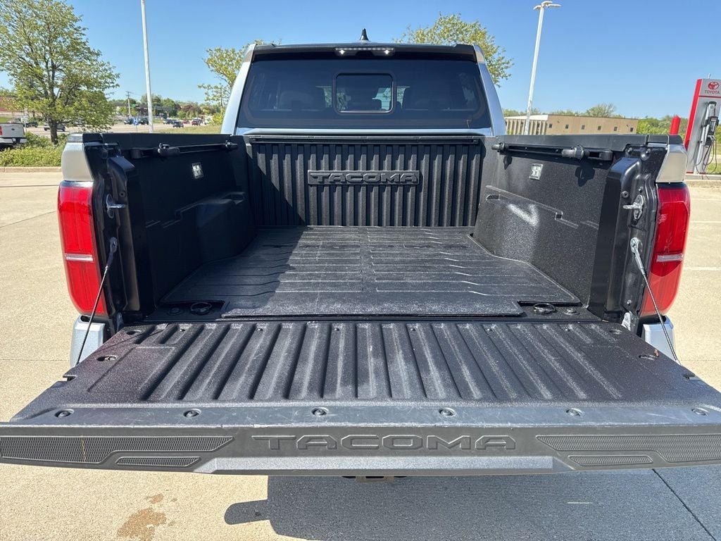 2025 Toyota TACOMA SR5 SR5 GOLD CERTIFIED