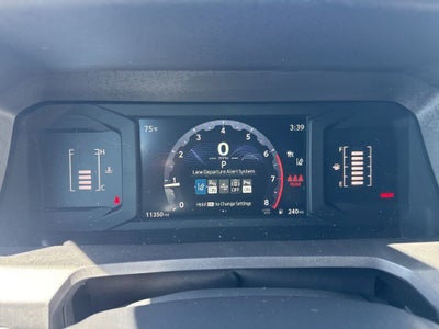 2025 Toyota TACOMA SR5 SR5 GOLD CERTIFIED