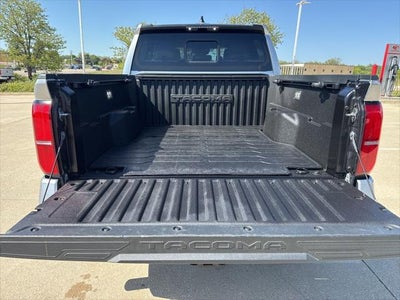 2025 Toyota TACOMA SR5 SR5 GOLD CERTIFIED