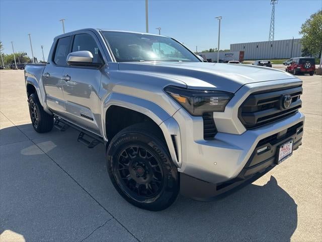 2025 Toyota TACOMA SR5 SR5 GOLD CERTIFIED