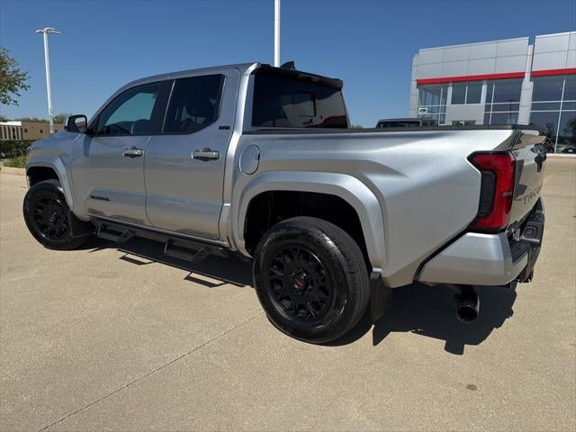 2025 Toyota TACOMA SR5 SR5 GOLD CERTIFIED