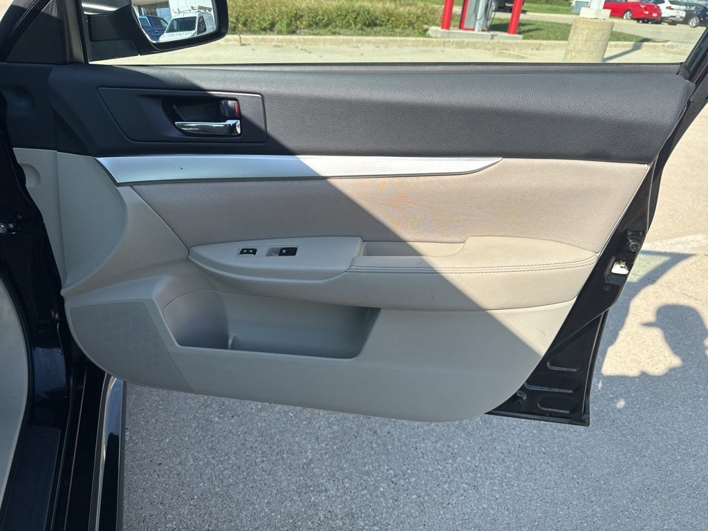 2013 Subaru Legacy 2.5i Premium