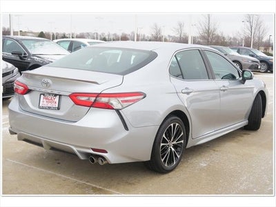 2018 Toyota Camry SE