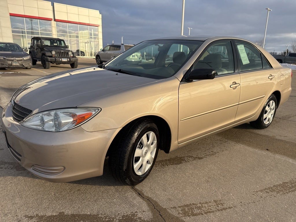 2004 Toyota Camry LE