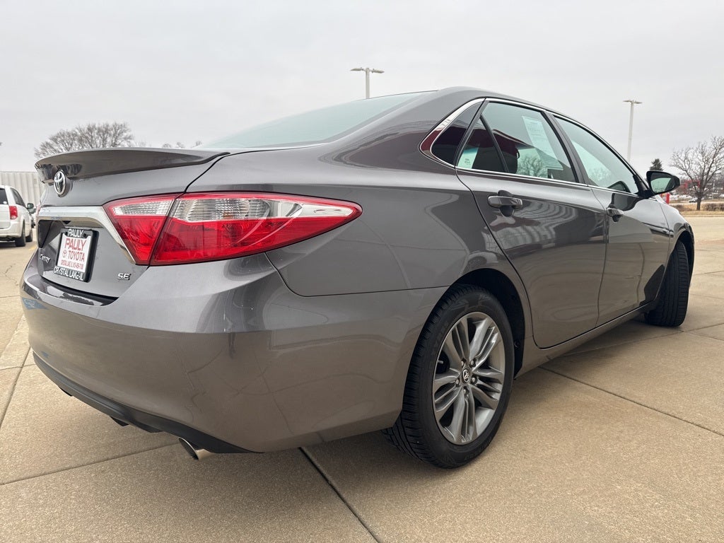 2017 Toyota CAMRY SE