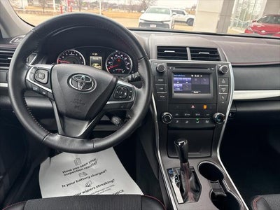 2017 Toyota CAMRY SE