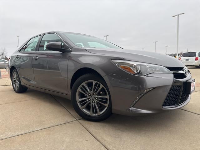 2017 Toyota CAMRY SE