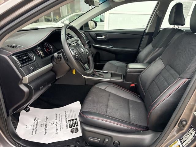 2017 Toyota CAMRY SE